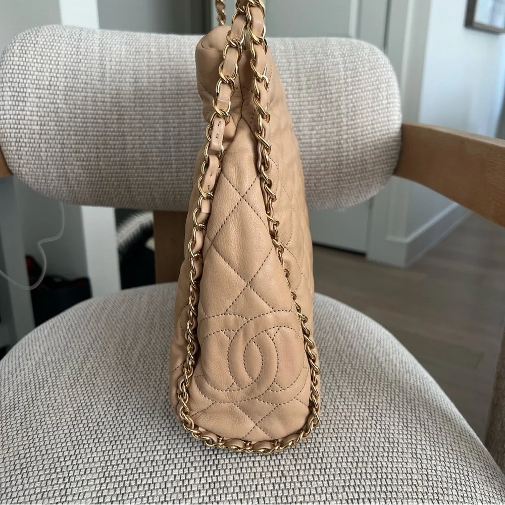 CHANEL Chain Me Hobo Quilted Leather Large in Beige Tan